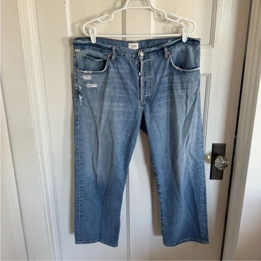 CITIZENS OF HUMANITY
EMERY CROP RELAXED STRAIGHT JEANS - OLD
BLUE - Picture 4 of 14